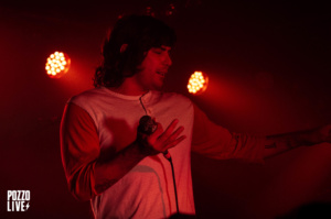 The Growlers singer