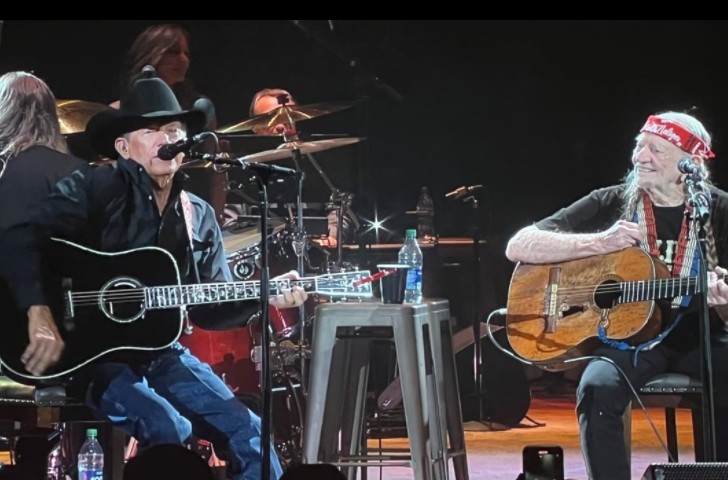Willie Nelson en concert avec Lindsay Riddick
