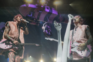 Machine Gun Kelly - Mainstream Sellout - Zénith de Paris