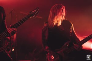 Beyond The Black au Trabendo