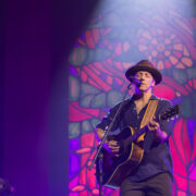 Jason Mraz aux Folies Bergère (1)