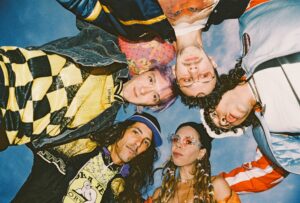 Spore nous parle de leur album.